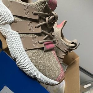 Adidas Prophere J sneakers